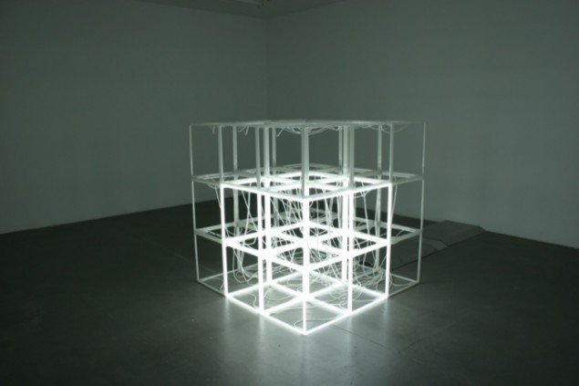 Changing Neon Sculpture, 2006, 150 x 150 x 150 cm. Courtesy: Johann König, Berlin and 303 Gallery, NY. Foto: Anders Sune Berg.
