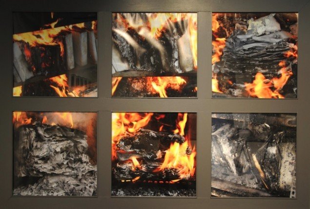 Bruno Kjær: Brændte bøger. Del af installation. Foto: Bente Jensen