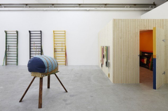 Installation view, Every Room has a Smell, IMO 2009. Foto: Anders Sune Berg  