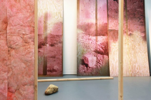  Attachments  2012, Raid Projects L.A, installationsview. Foto: Theis Wendt