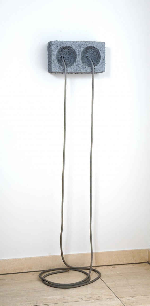Eva Hesse (1936-1970)  One More than One, 1967   Acrylic, papier-mâché, wood, plastic, rope   21,6 x 38,1 x 14 cm @ The Estate of Eva Hesse. Courtesy Hauser & Wirth