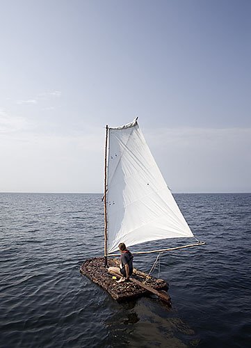 Antti Laitinen: Bark Boat, 2008. 