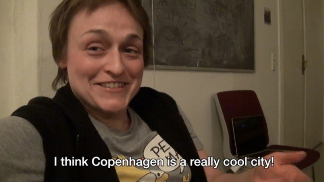 Naja Maria Lundstrøm: Copenhagener 2011. Video still. Fra udstillingen Carstensgade 4, Baghold