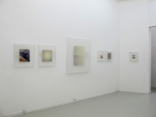 Adam Jeppesen: SCATTER - New Color Works. Installationsview. Courtesy Peter Lav Gallery.