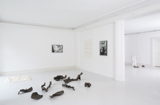 Billede af udstillingen Chambre Ornementale. Galerie Mikael Andersen, 2014. Foto: Jan Søndergaard.