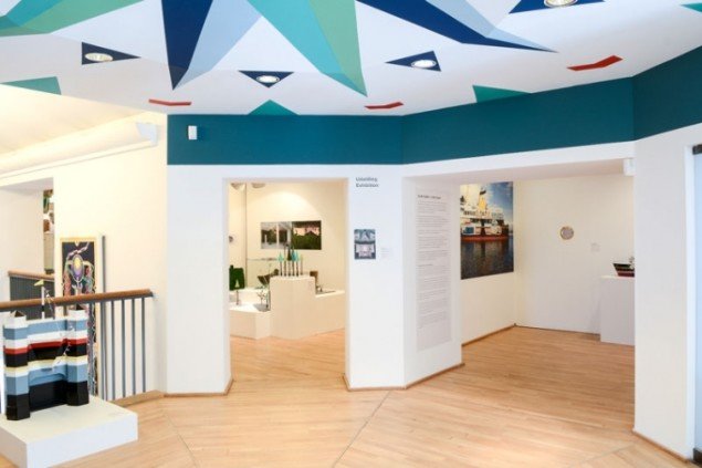 Installationsview, Follies & Faces, KØS – museum for kunst i det offentlige rum. (Foto: Diana Lindbjerg)