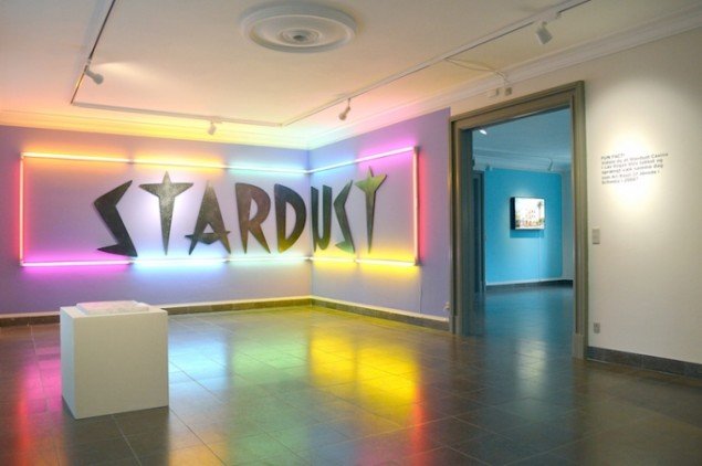 Stardust, 2015. Installation på udstillingen €—vsn, Møstings Hus. Foto: Søren Hüttel