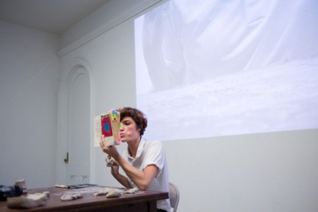 Fiona James: The Leaky Lecture Series, 2015. Foto: Samuel Draxler