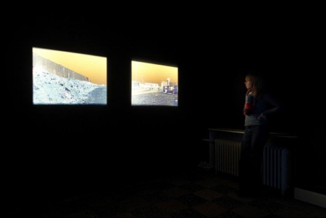 Installationsview, Jakob Jakobsen: Billedpolitik, 2010. (Foto: Anders Sune Berg)