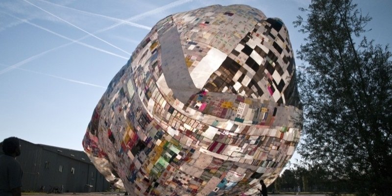 Hjælp med at skabe ballonkunst til Roskilde Festival