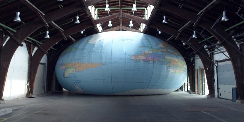 Globus i stort format