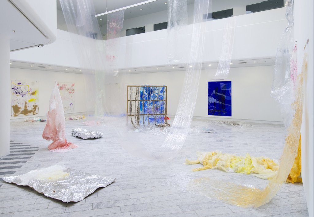 Astrid Svangren: Amongst all sorts of colours, venus hair, and a day of thirst, a sleeping jellyfish, it is the memory place, 2016. Udstillingsview, Tranen. Foto: Malle Madsen
