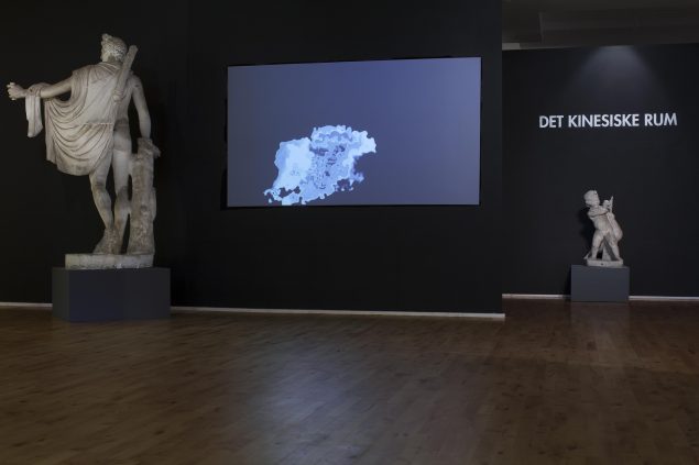 Installationsview: Antikythera video. Foto: Louise Haugaard Jørgensen