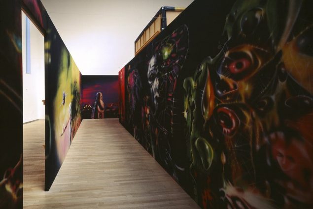 Mike Kelley & Paul McCarthy: An Architecture Composed of the Paintings of Richard Powers and Francis Picabia, 1997. Pressefoto: Statens Museum for Kunst. 