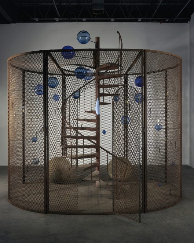 Louise Bourgeois: Cell (The Last Climb), 2008. National Gallery of Canada, Ottawa. Foto: Christopher Burke © The Easton Foundation