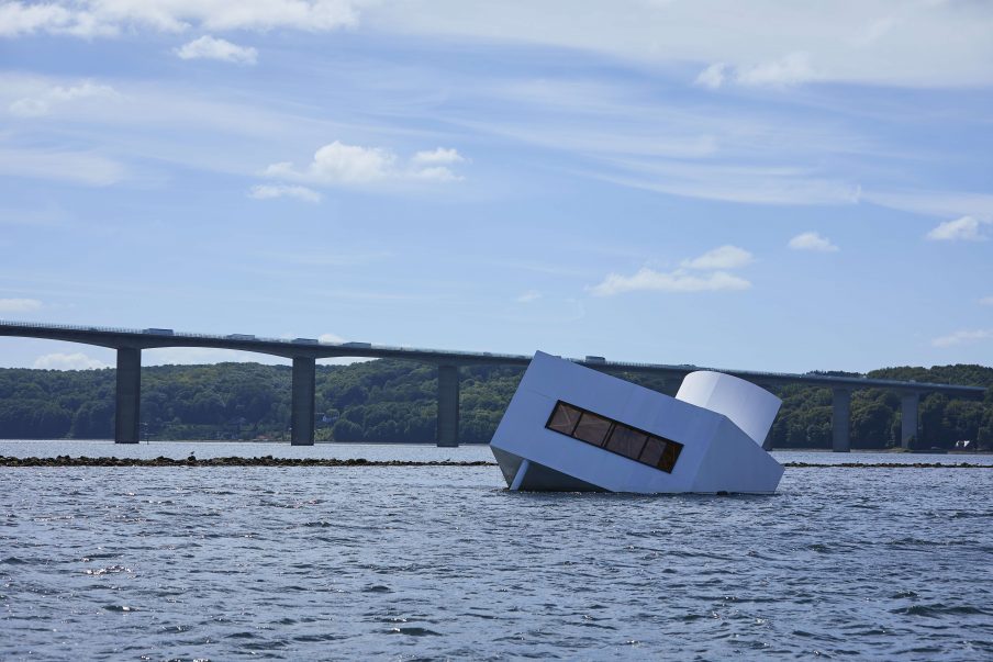 Kunstværk i dansk fjord får international opmærksomhed