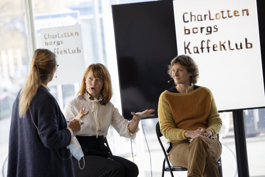 Charlottenborgs Kaffeklub #4 om kunstens stemme i den offentlige debat